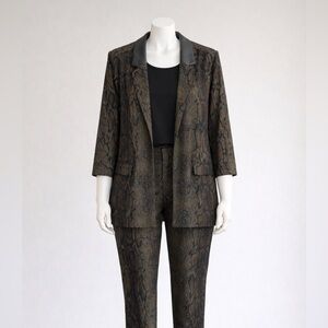 Liverpool Los Angeles Python Blazer Stretch Pants Power Suit Set XL 14 Snakeskin